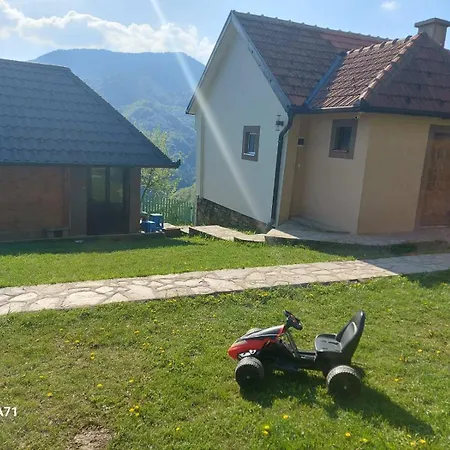 Legat Tri Brata Hébergement de vacances Ivanjica