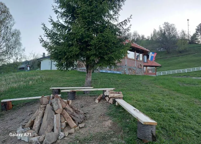 Legat Tri Brata Tatil Evi *